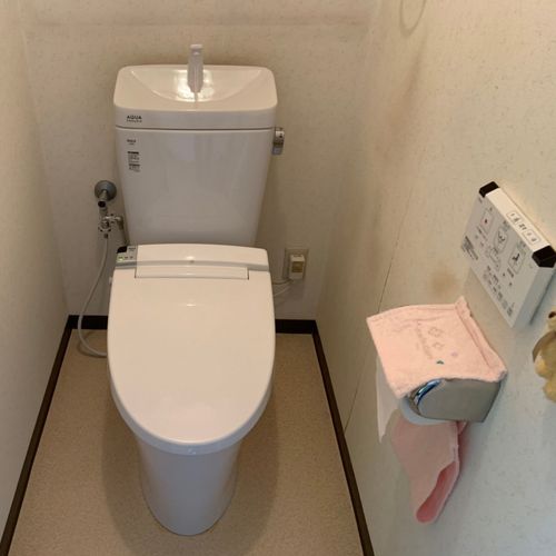 タンク式からタンク式へのトイレの交換【リクシル アメージュZ】（京都市北区）