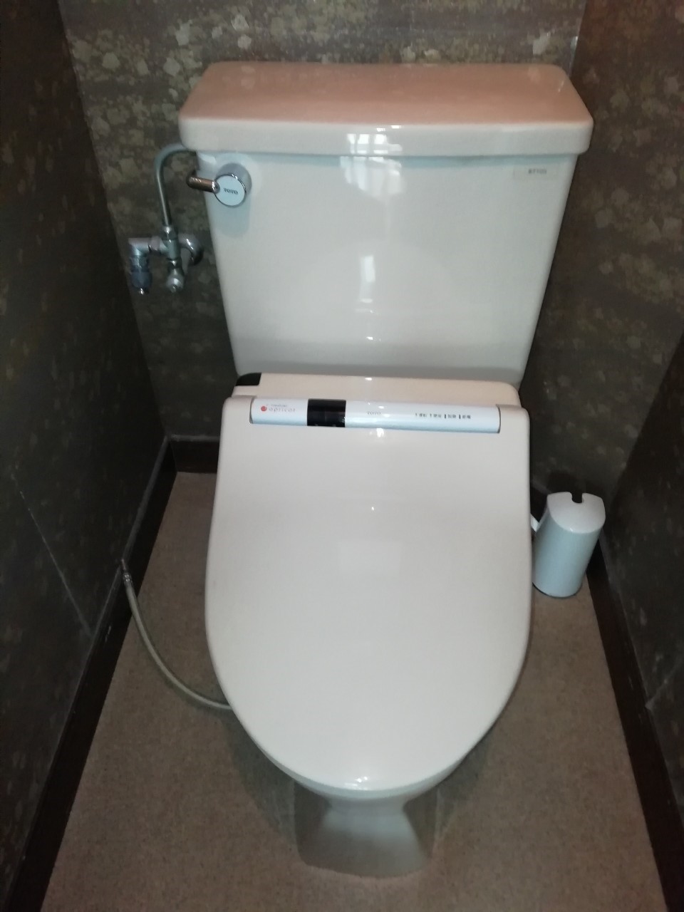 トイレ便座の交換（DL-RN20）【京都市北区大宮】