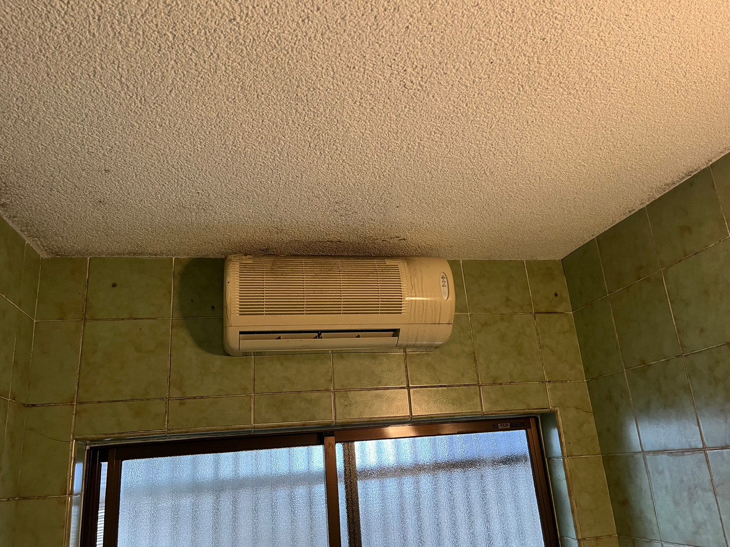 日立　HBD-500S 浴室涼風暖房機 壁掛け交換【京都市北区】