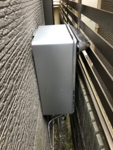 【現場レポート】ウルトラファインバブル給湯器 屋外壁掛型  Rinnai　RUF-E2406SAW交換