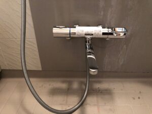 【現場レポート】LIXIL(リクシル) INAX 浴室用 サーモスタット付シャワーバス水栓 凍結防止水抜き仕様 BF-WM145TNSG-AT