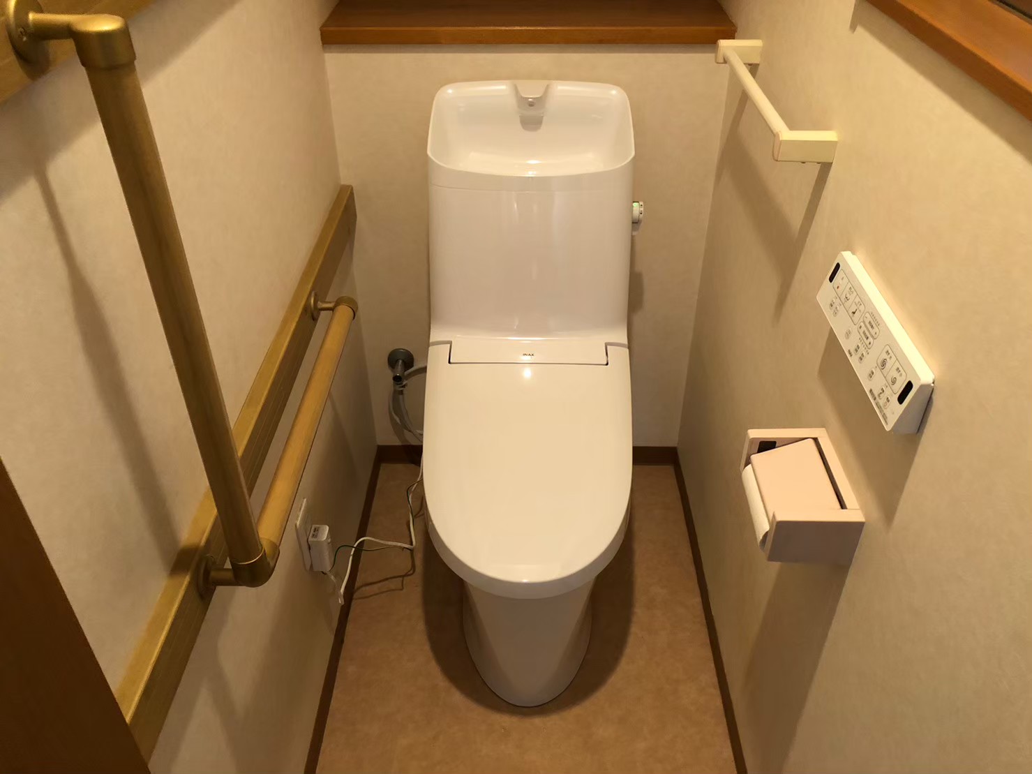 リクシル アメージュシャワートイレ 手洗い付き（オート洗浄タイプ）　YBC-Z30H+DT-Z382H【京都市北区】