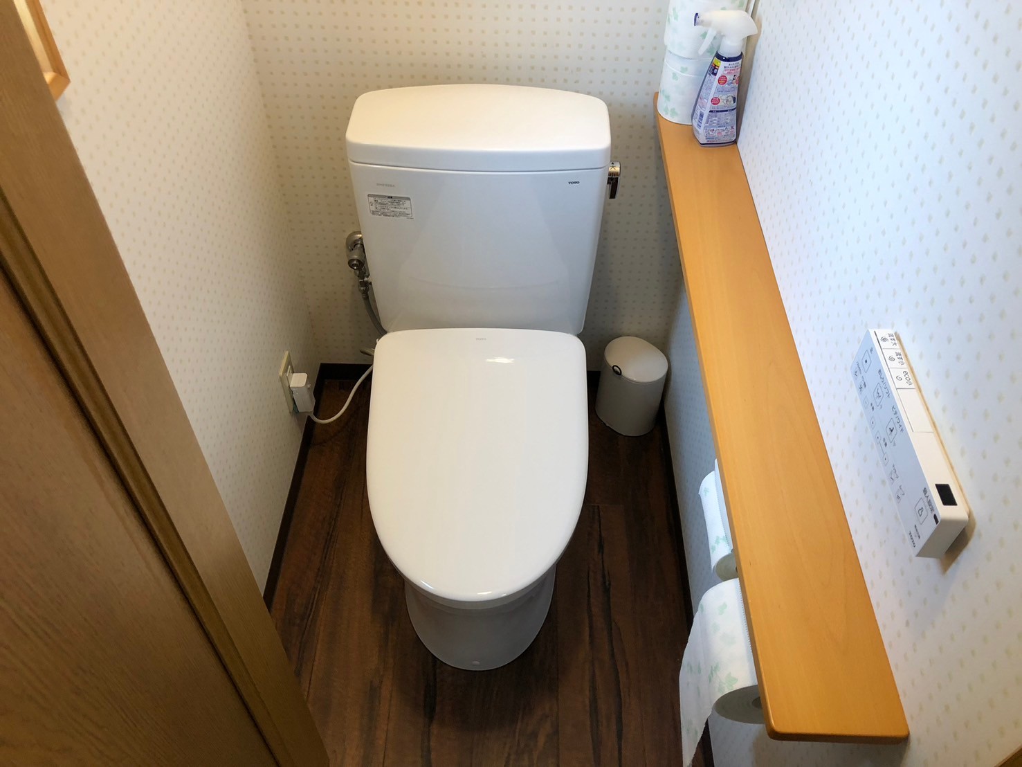 トイレ交換工事 TOTO ピュアレスQR　手洗なし CS232BP+ SH233BA #SC1 +TCF4714AK 【京都市北区】