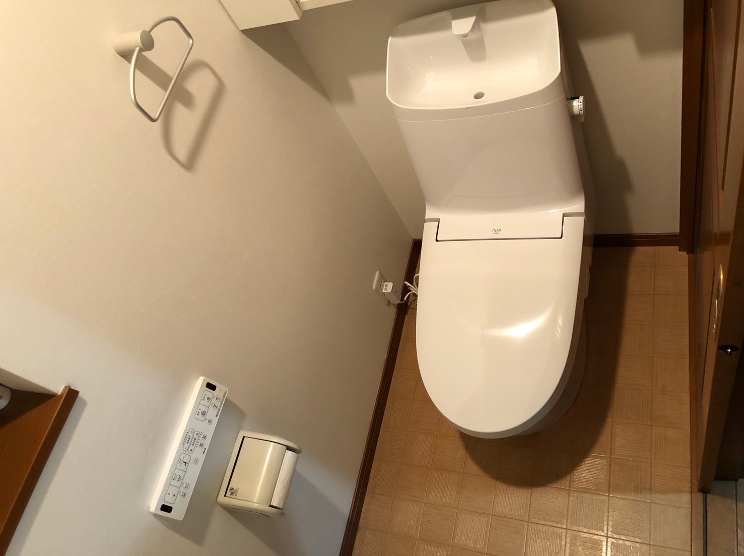 LIXIL INAX アメージュ便器 手洗付き YBC-Z30S 機能部 DT-Z382 トイレ交換工事【京都市中京区】