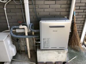 自動お湯はりはできたが蛇口から出るお湯がぬるかったりする💦Rinnai　リンナイ  浴槽隣接設置タイプ（RFS-Eシリーズ） – ガス給湯器 RFS-E2008A(B)
