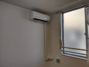今回は京都市北区のマンション管理会社様よりエアコン交換のご依頼を頂きました😊三菱電機 MSZ-GV2224　
