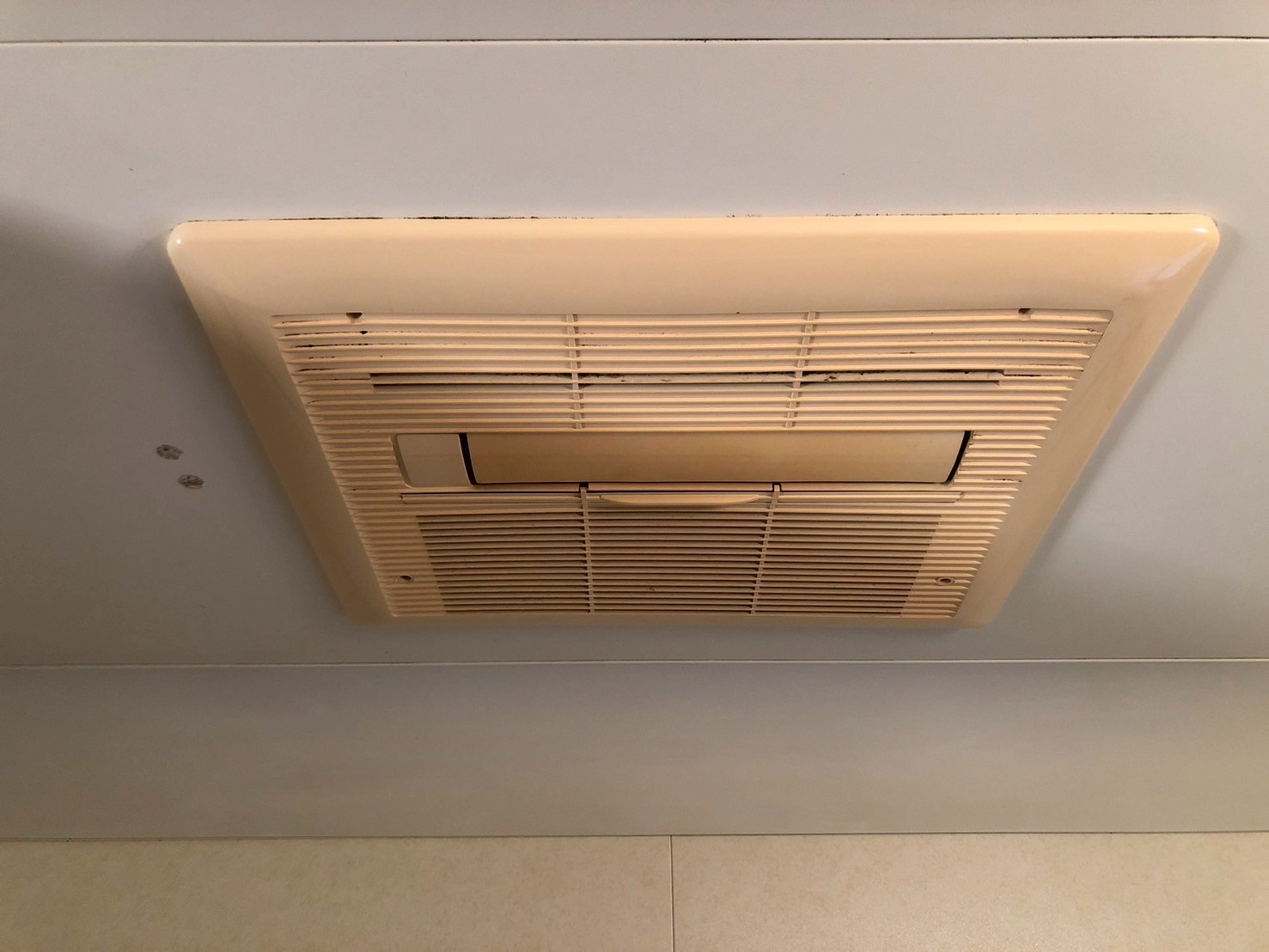 ノーリツ 浴室暖房乾燥機 1室換気 BDV-4106AUKNC-J1-BL 交換工事【京都市北区のマンションオーナー様より】