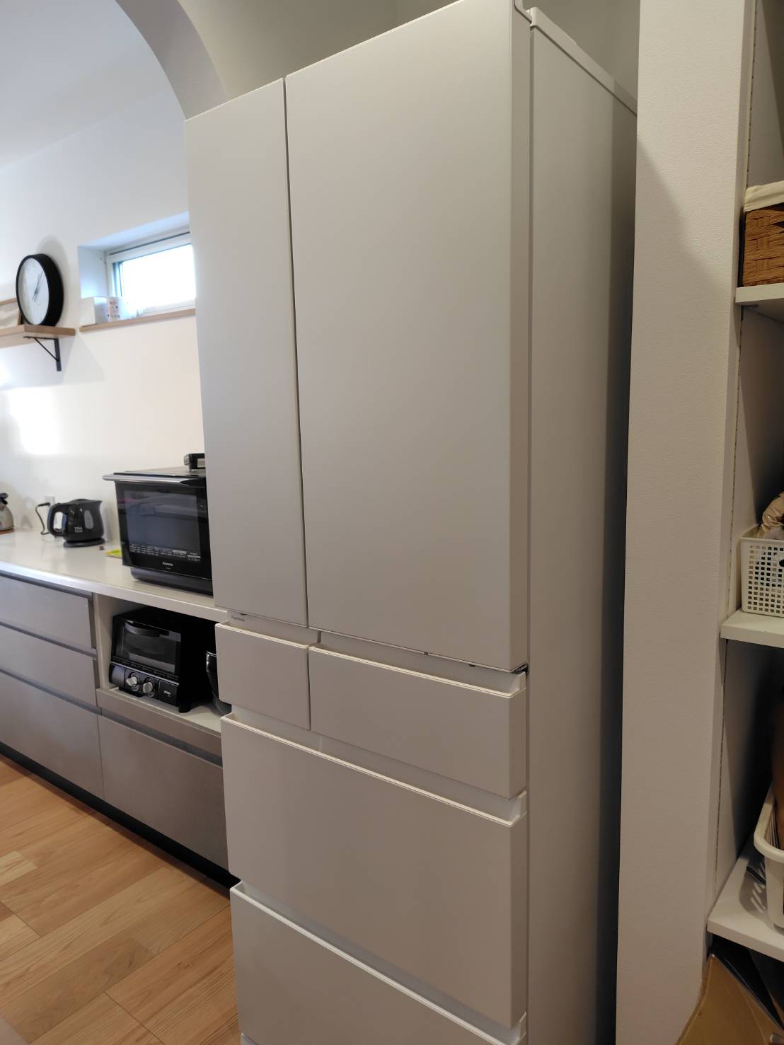 パナソニック 冷蔵庫 NR-F55HY2 クレーン利用搬入【京都市中京区】