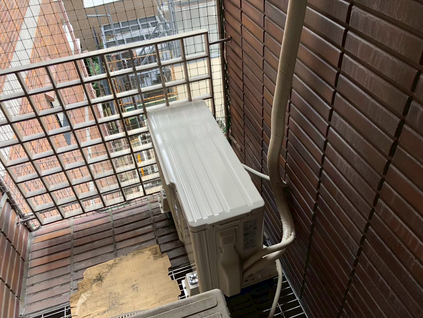 三菱電機 MSZ-GV2824 スタンダードモデル GVシリーズの2024年モデル(おもに10畳用)エアコン交換工事【京都市上京区のマンション】