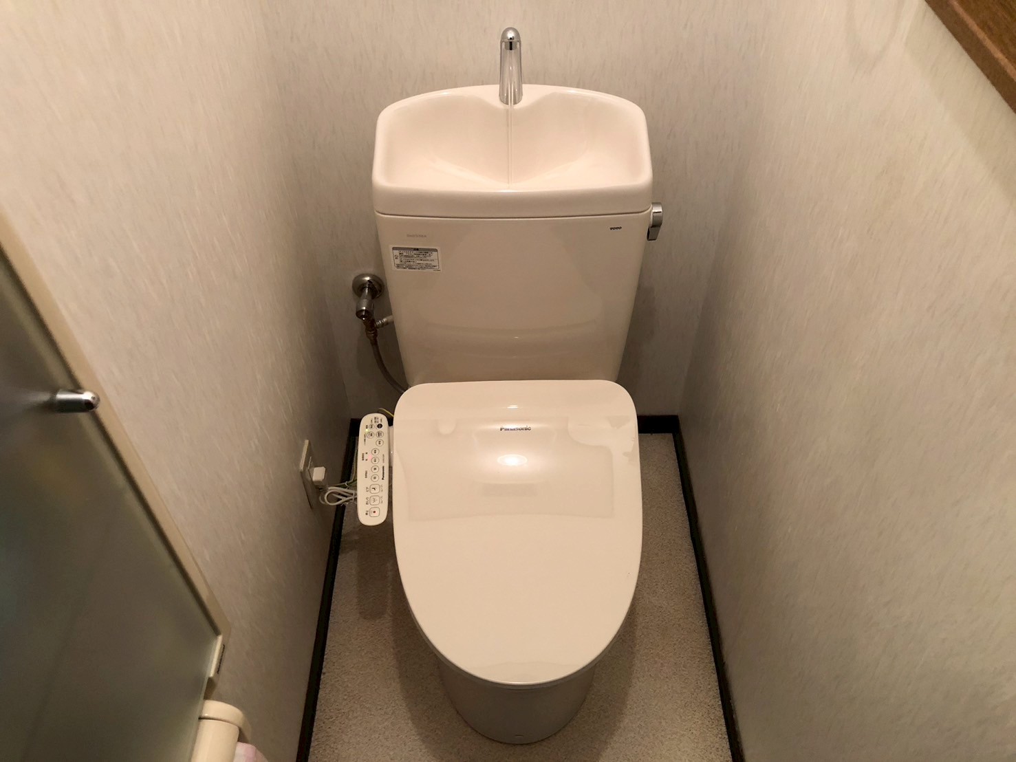 トイレ交換工事 ＴＯＴＯピュアレストＱＲ　手洗い付き　パナソニック　便座   CS232BM+SH233BA＋CH951SP【京都市北区】