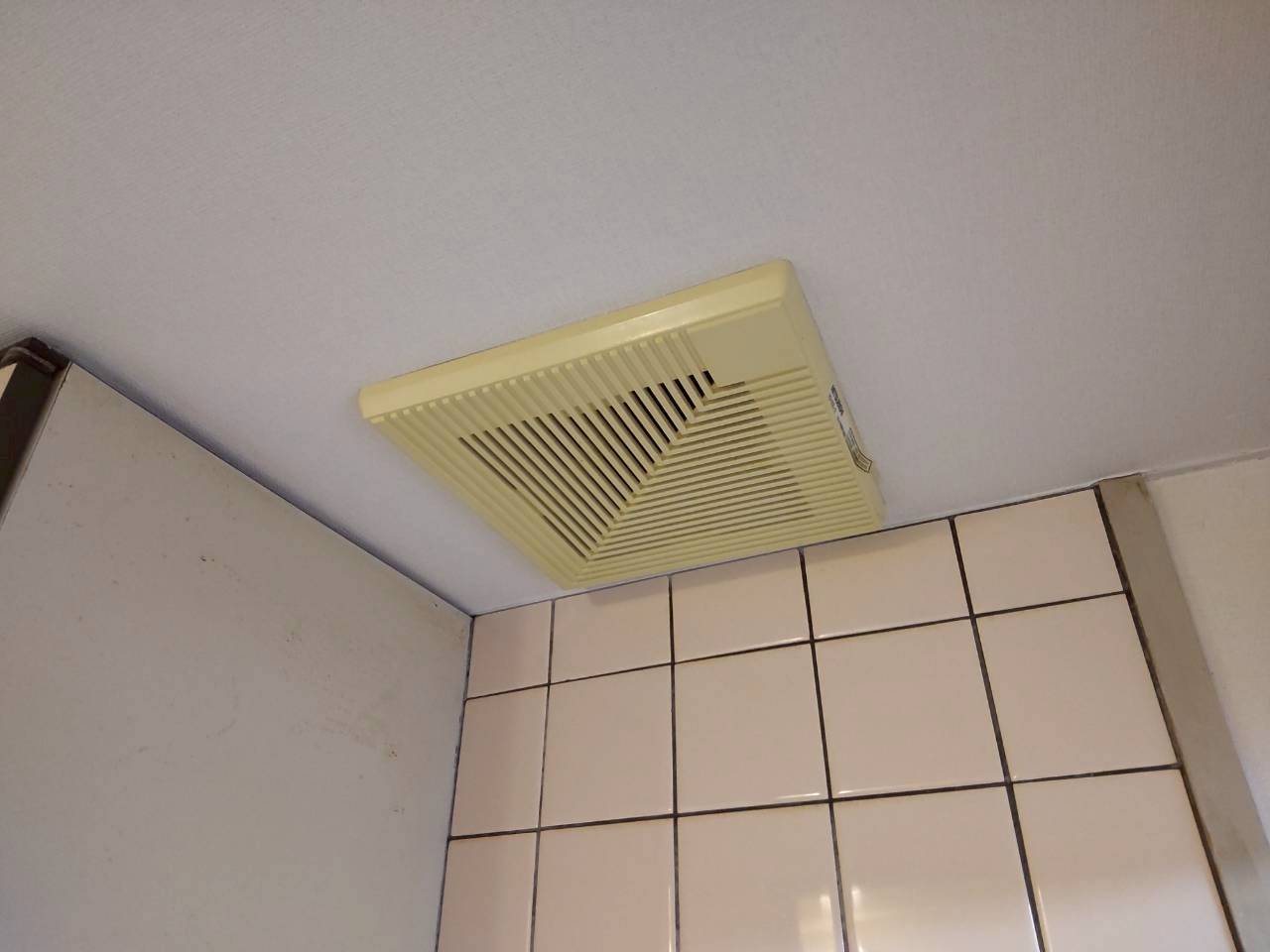 三菱電機 台所換気扇VD-10Z14  換気扇交換工事【京都市下京区の不動産管理会社様より】