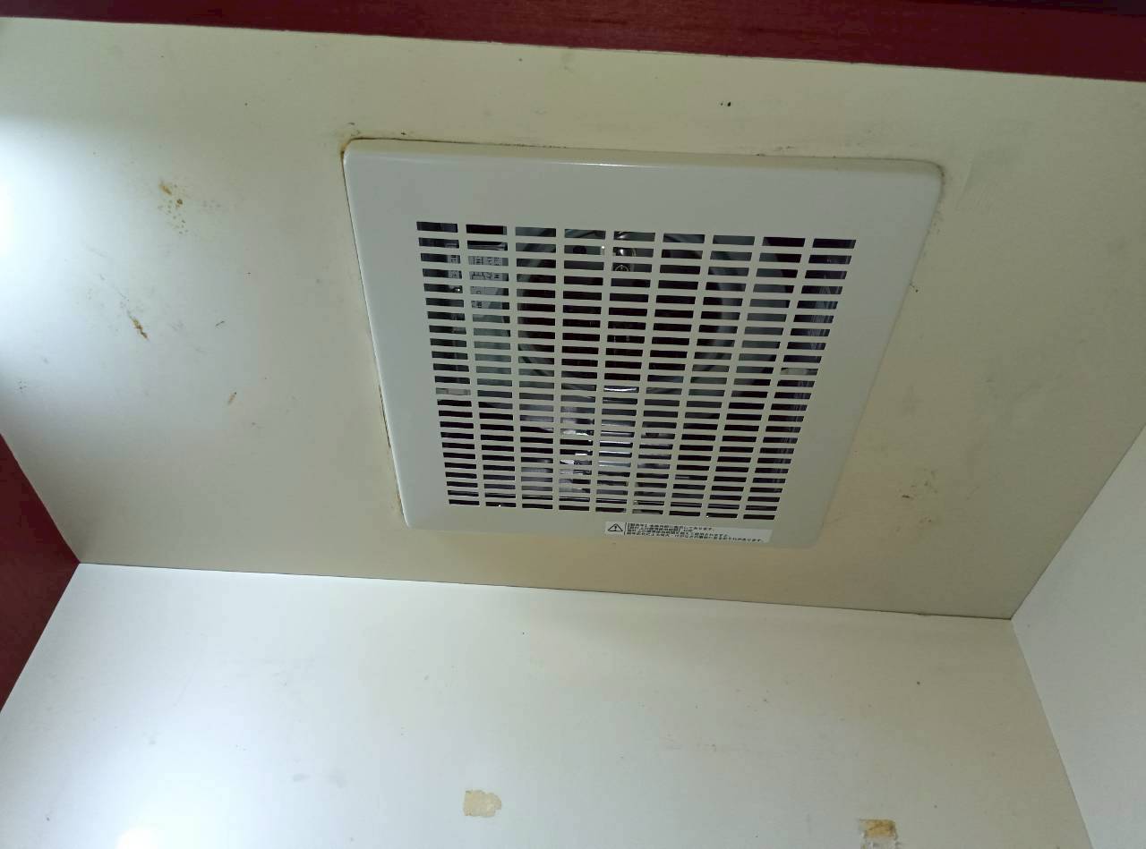 東芝 台所換気扇交換工事  DVF-14MRK8　【京都市下京区のマンション管理会社様より】
