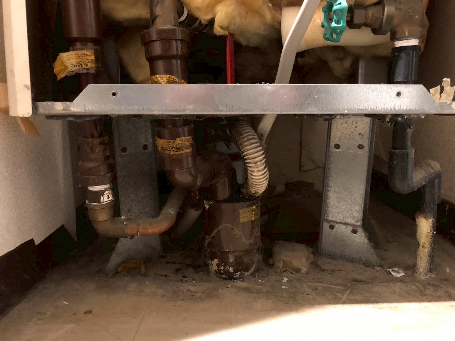 三菱電機 電気温水器交換工事 給湯専用タイプ 角形 SRG-151G-R 逆脚〔京都市下京区〕