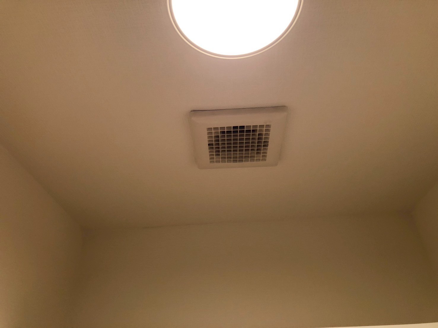 東芝浴室換気扇交換工事 DVP-T14CL 2室用〔京都市下京区のマンション管理会社様より〕