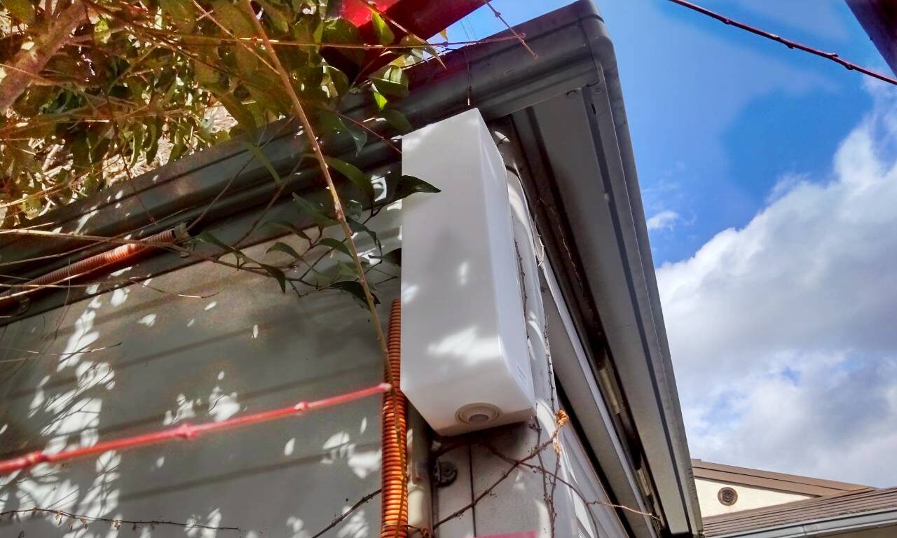 パナソニック壁直付型　LED（昼白色）　LSEWC4037LE1 外灯交換工事【京都市左京区】