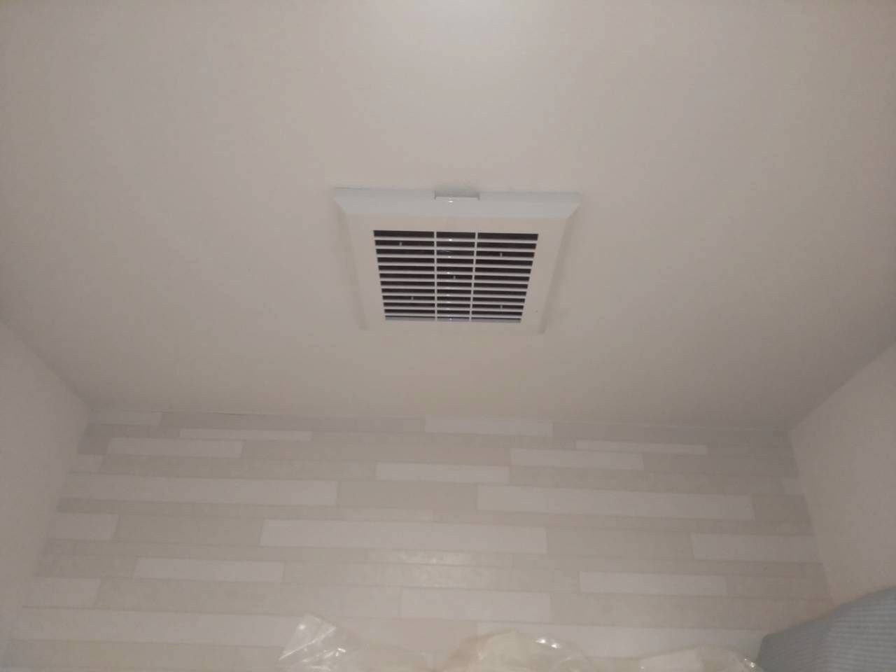 三菱電機 浴室換気扇交換工事 バス乾 [24時間換気機能付換気扇 DCモータータイプ V-143BZLT6【京都市下京区の不動産管理会社様より】