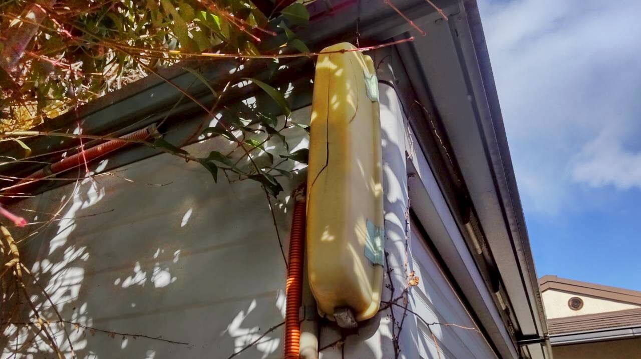 パナソニック壁直付型　LED（昼白色）　LSEWC4037LE1 外灯交換工事【京都市左京区】