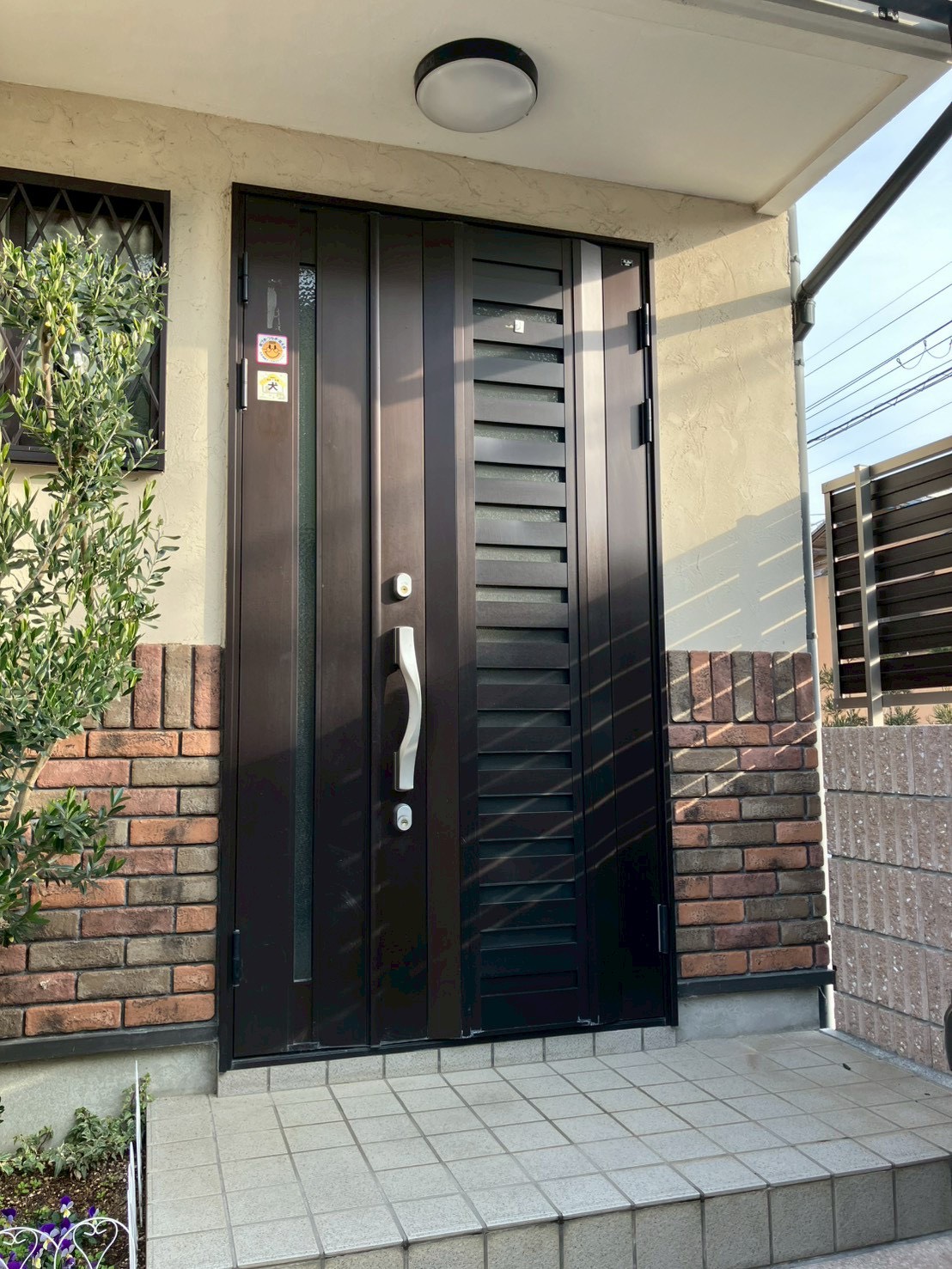 ykk 玄関 ドア リフォーム 玄関ドア交換 ドアリモ D30［断熱ドア］ シック D4仕様  ヴェナート D30【京都市北区】