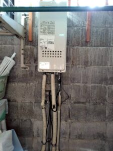 今回は京都市左京区のお客様よりガス給湯器交換のご依頼を頂きました😊Rinnai　リンナイ  ガス給湯器 オート 20号   RUF-E200FSAW　