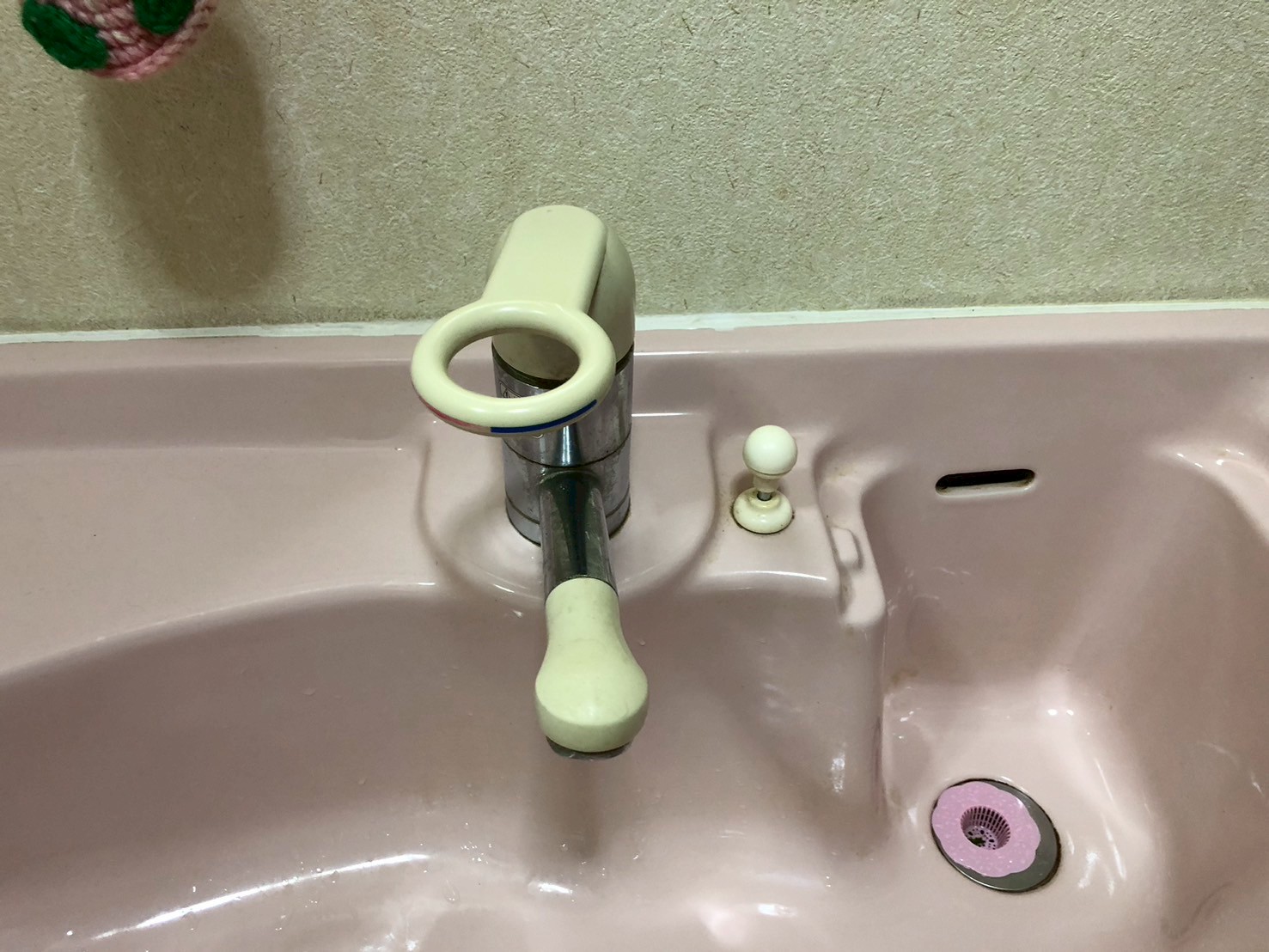 洗面用水栓交換工事  ＫＶＫ 台付シングルレバー KM8021T【京都市北区】