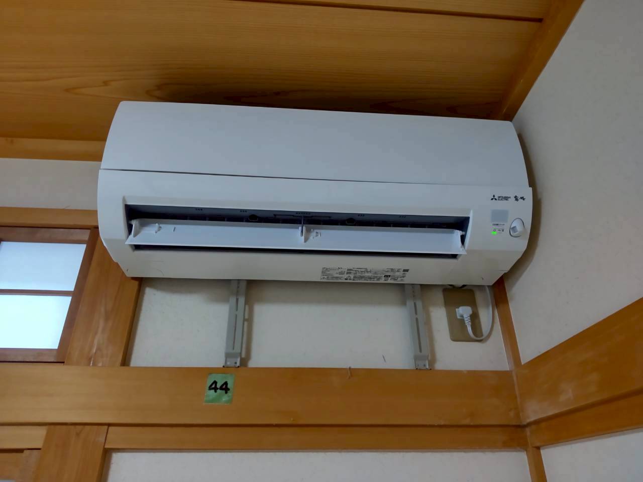 三菱電機 2025年モデル AXVシリーズ 10畳用 MSZ-AXV2825 エアコン交換工事【京都市左京区】