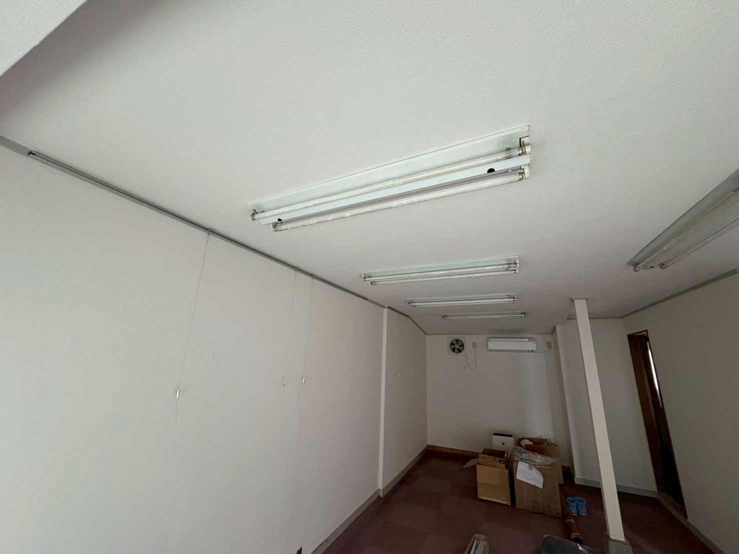 LED交換及びスポットライトを取り付け【京都市北区】