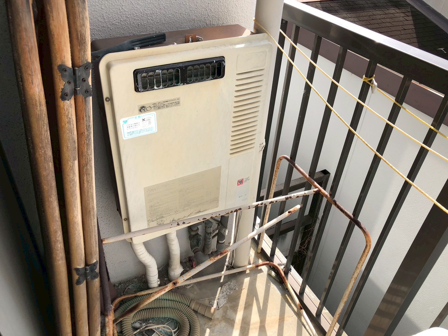 Rinnai リンナイ １６号給湯専用 エコジョーズ RUX-E1616W(A) 13A  ガス給湯器交換【京都市上京区のマンションオーナー様より】