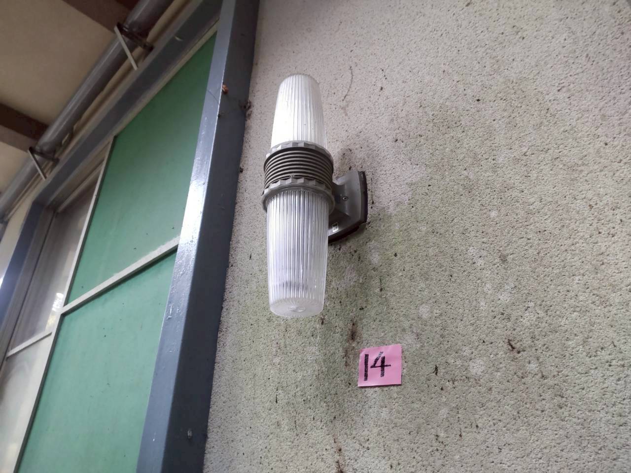 パナソニック LSEWC4037LE1  玄関灯交換工事【京都市左京区】