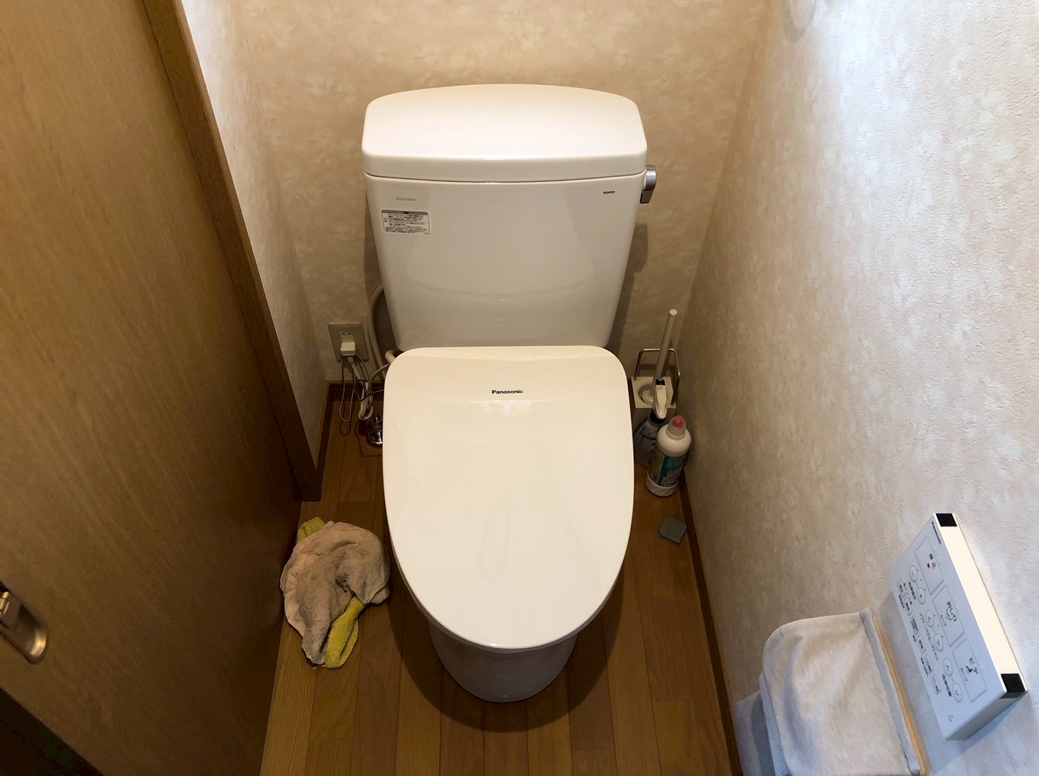 トイレ交換工事  TOTO　 CS232BM+SH232BA＋ PanasonicDL-RT20-CP【京都市上京区】