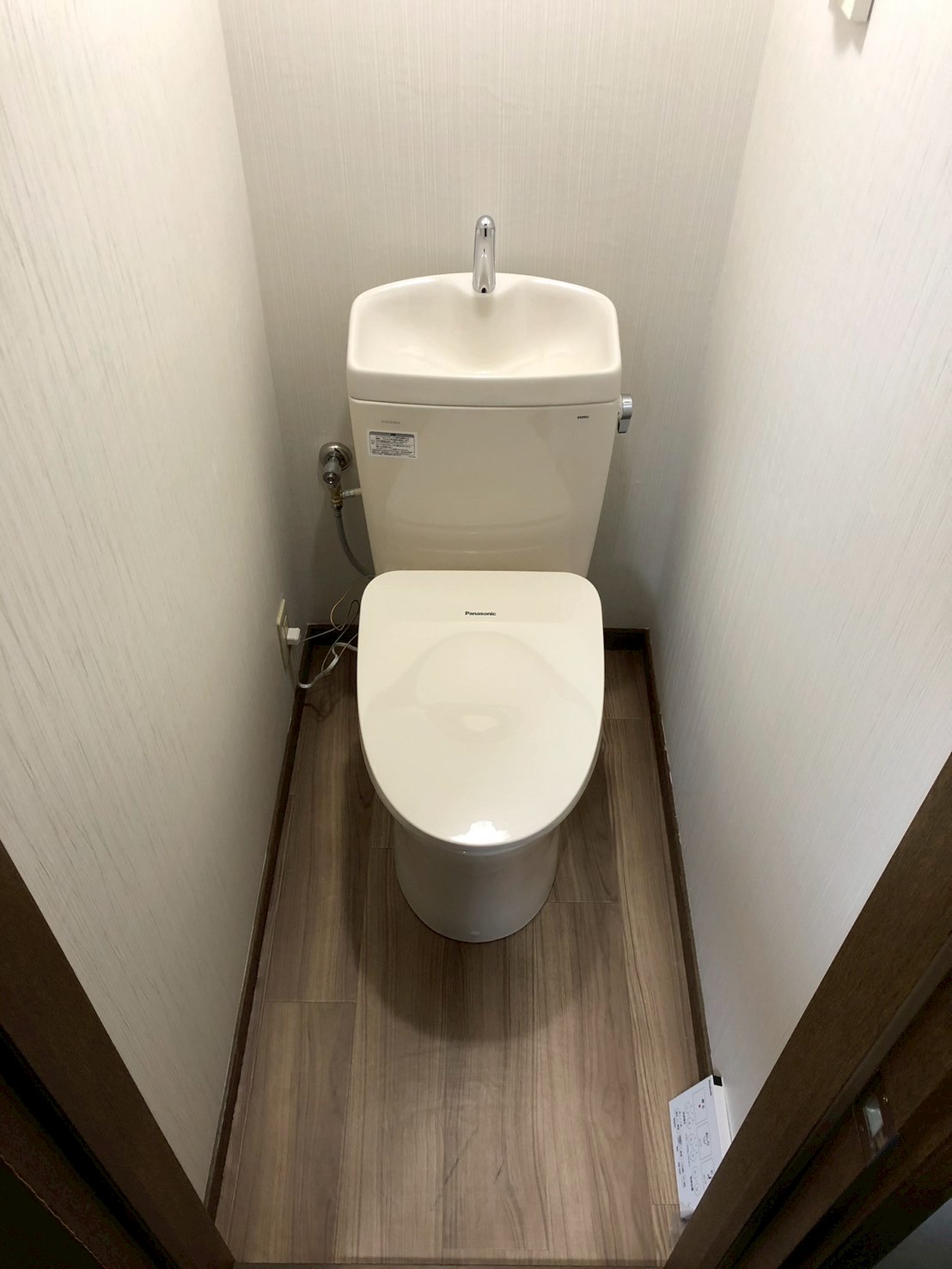 TOTOトイレ交換工事 CS232BM+ SH233BA NW1 ＋ パナソニック 便座DL-RSTK20 【京都市北区】