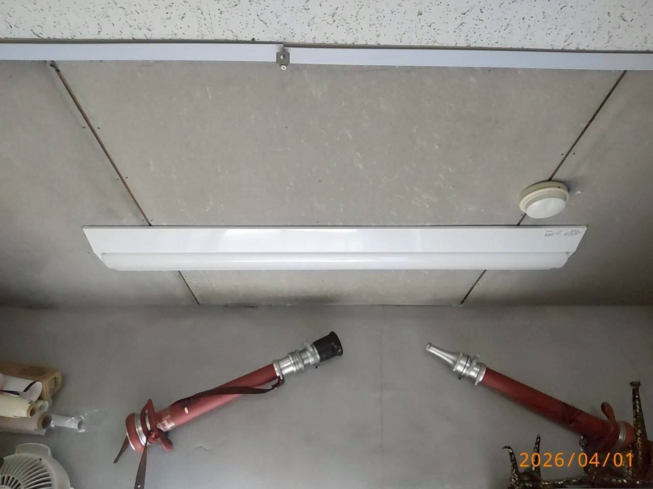 照明器具をLEDへ交換工事 三菱電機 EL-LHV42300 ＋ EL-LU44043NAHTN【京都市北区】