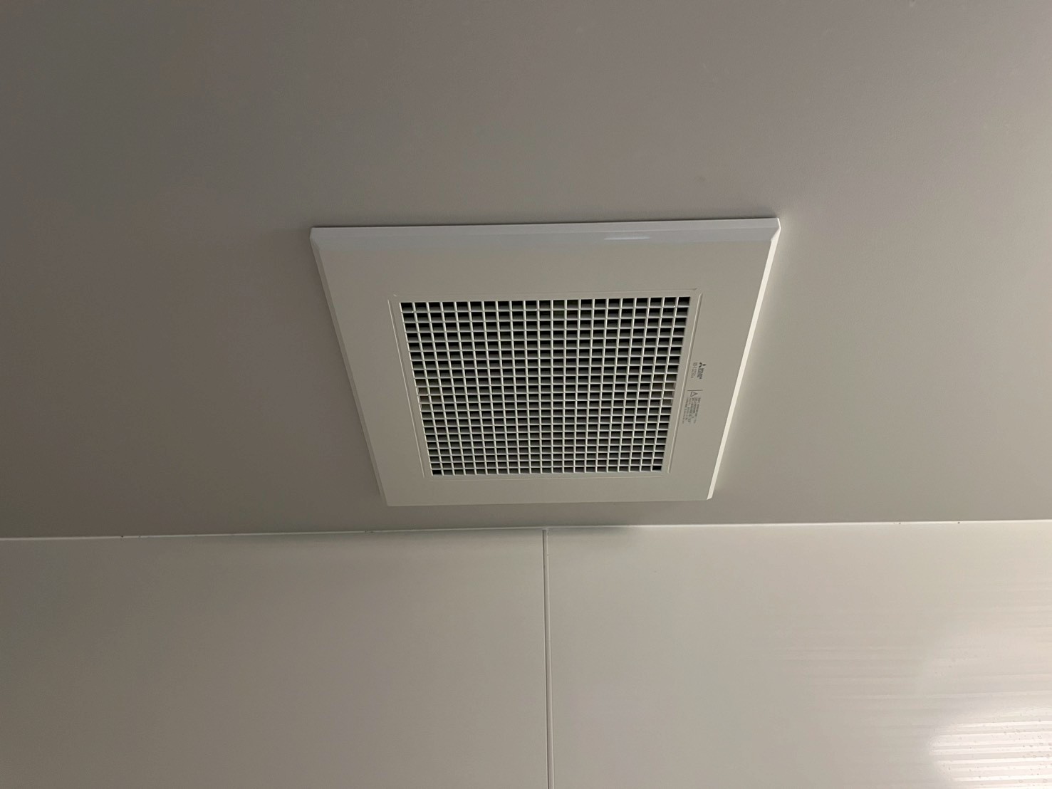 三菱電機  換気扇交換工事  VD-13ZSC14【京都市北区】