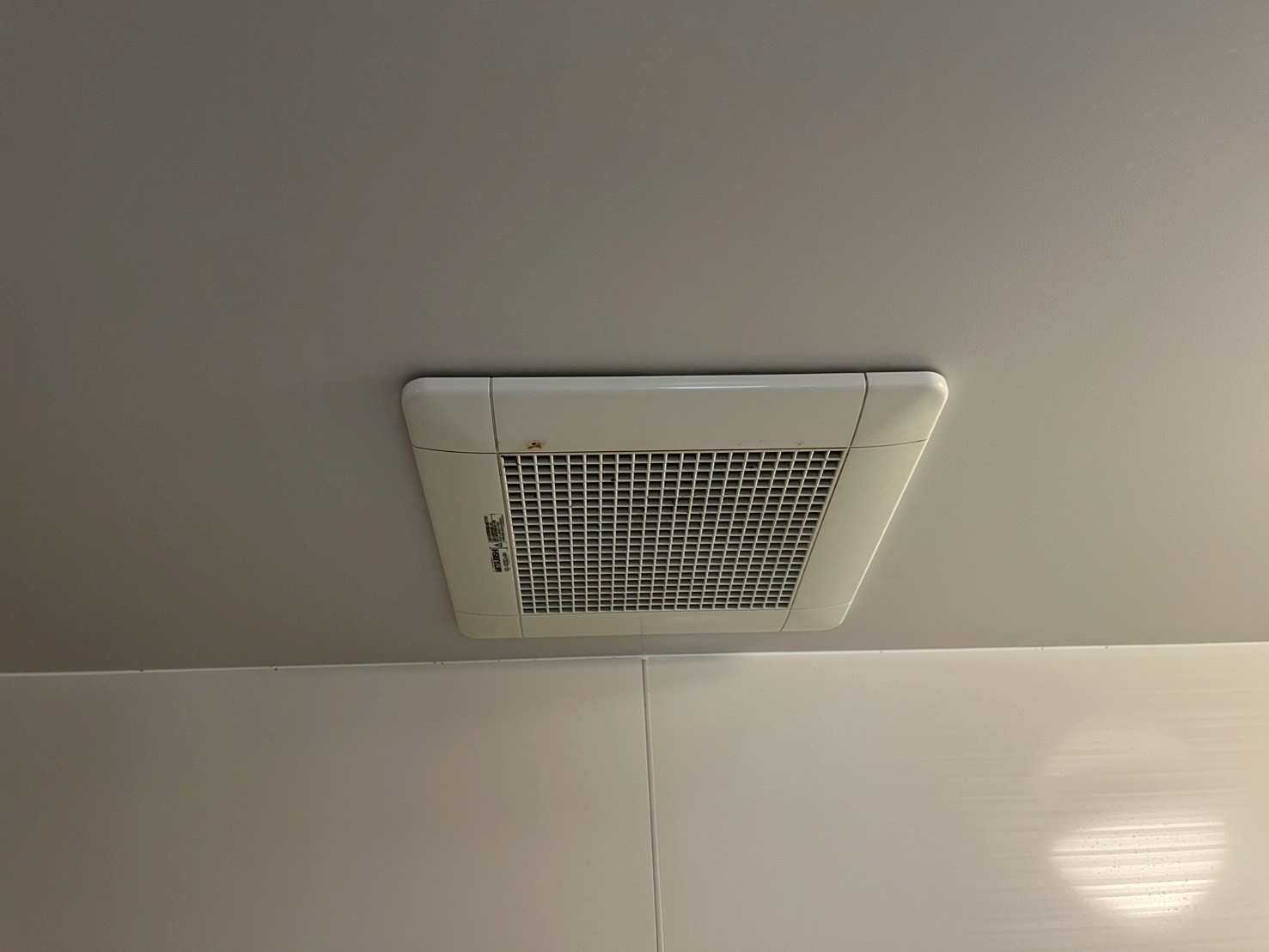 三菱電機  換気扇交換工事  VD-13ZSC14【京都市北区】