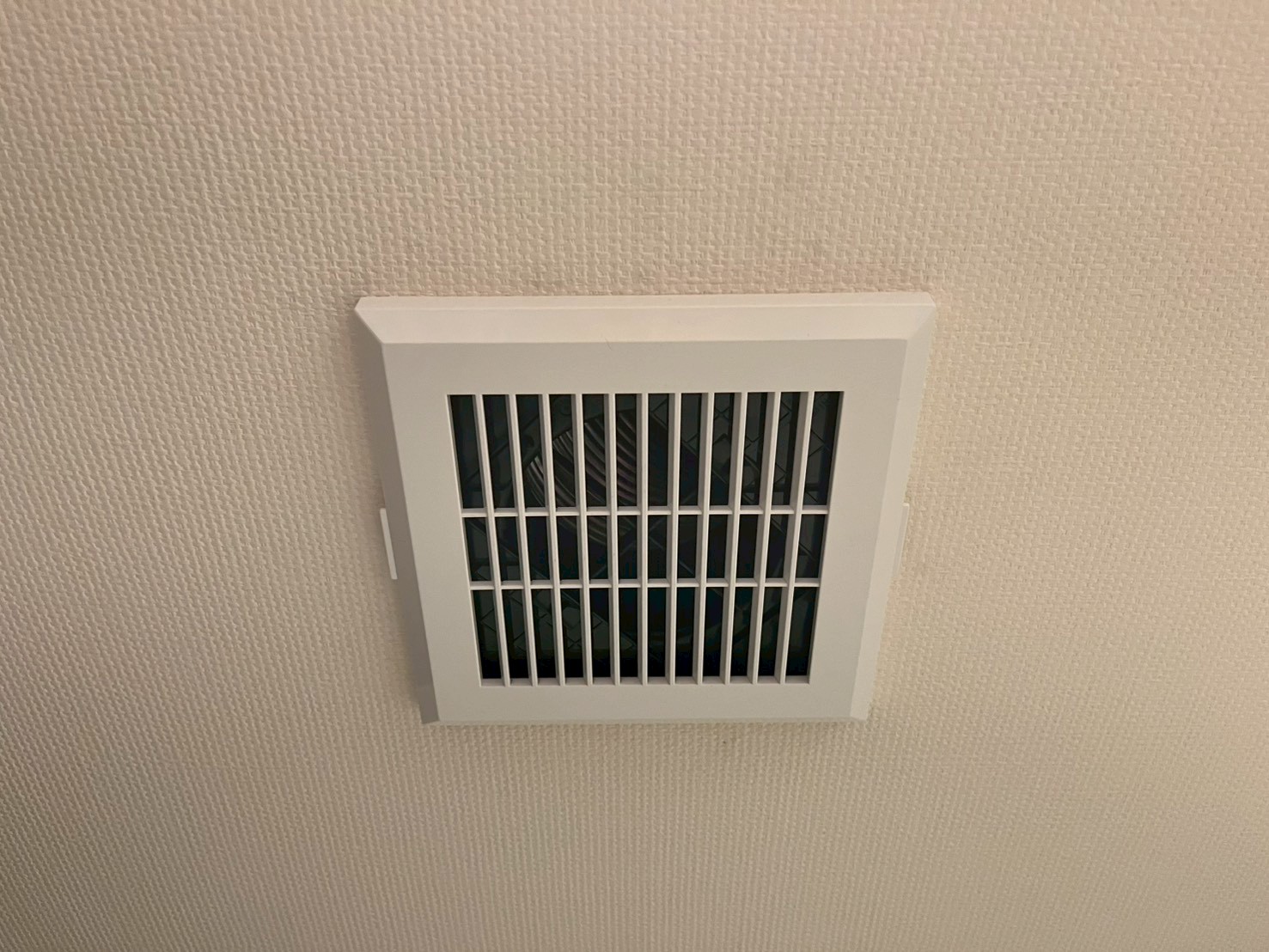 三菱電機 バス乾 24時間換気機能付換気扇 DCモータータイプ V-143BZLT6 【京都市下京区のマンションオーナー様より】