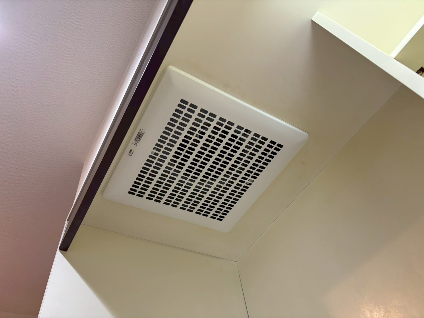 三菱電機 キッチン換気扇交換工事 VD-18Z14【京都市上京区のマンション管理会社様より】