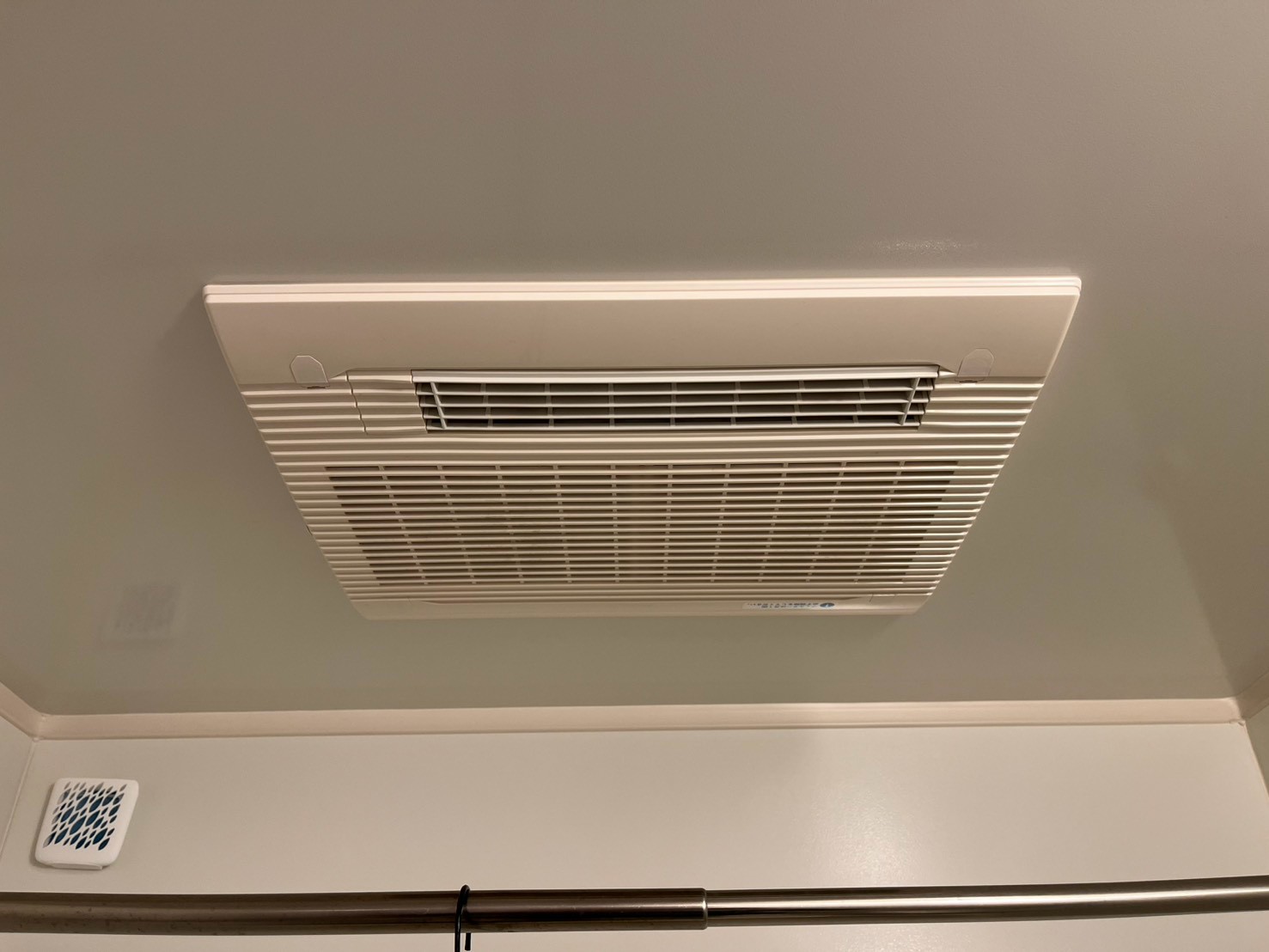 三菱電機　バス乾 [本体]24時間換気機能付換気扇 ＤＣモータータイプ V-143BZLT6　【京都市下京区の不動産管理会社様より】