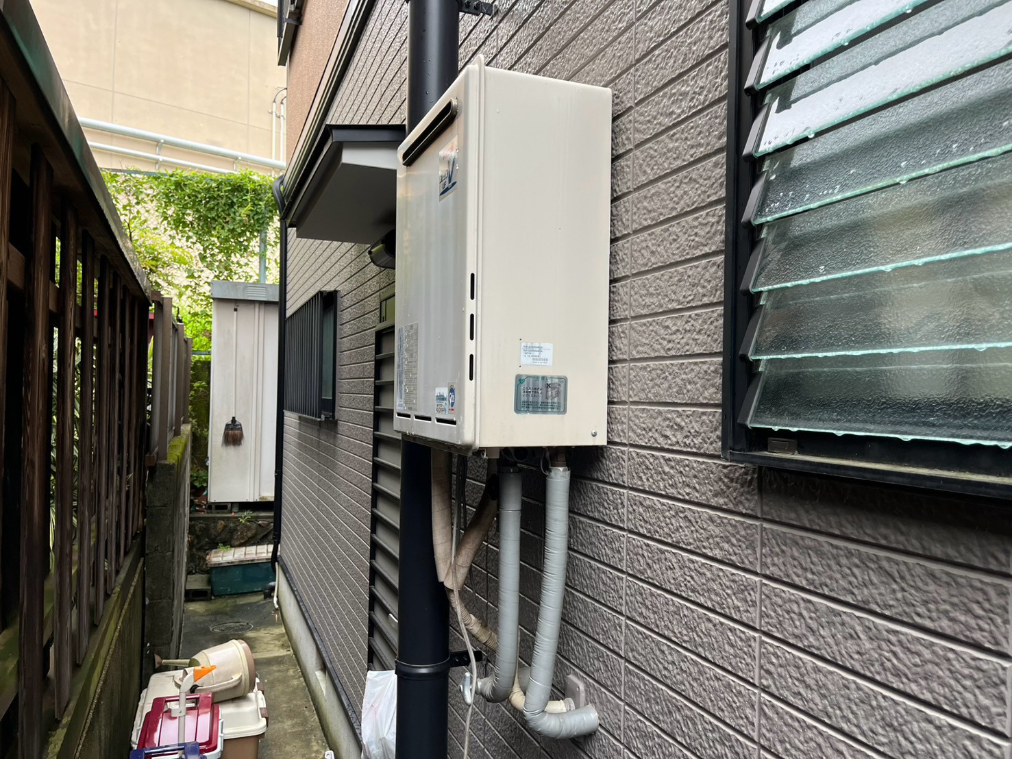 ガス給湯器交換工事リンナイ ガス給湯器 24号  RUF-K24ESAW【京都市左京区】