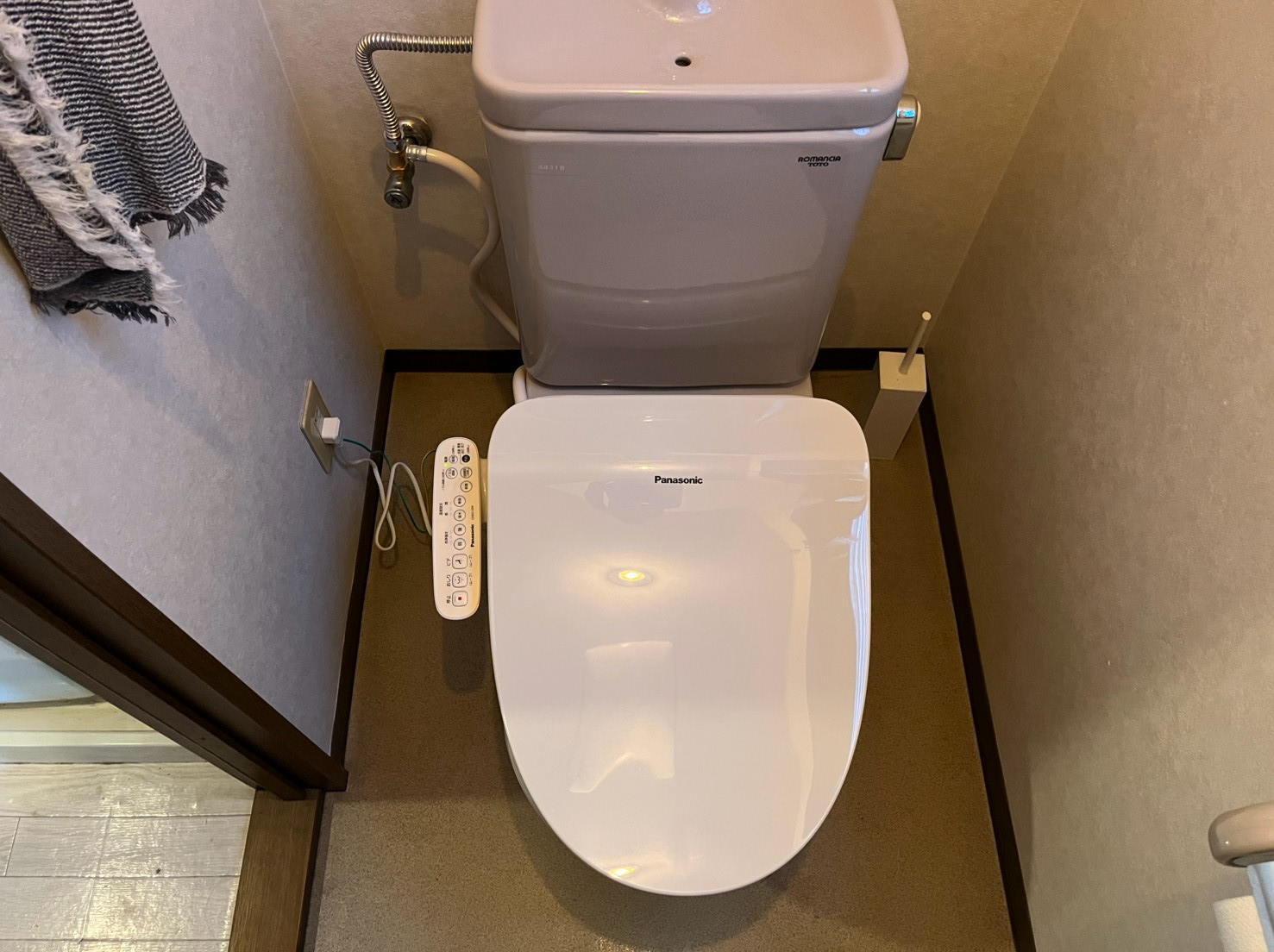パナソニック 温水便座 CH951SPF交換工事【京都市北区】