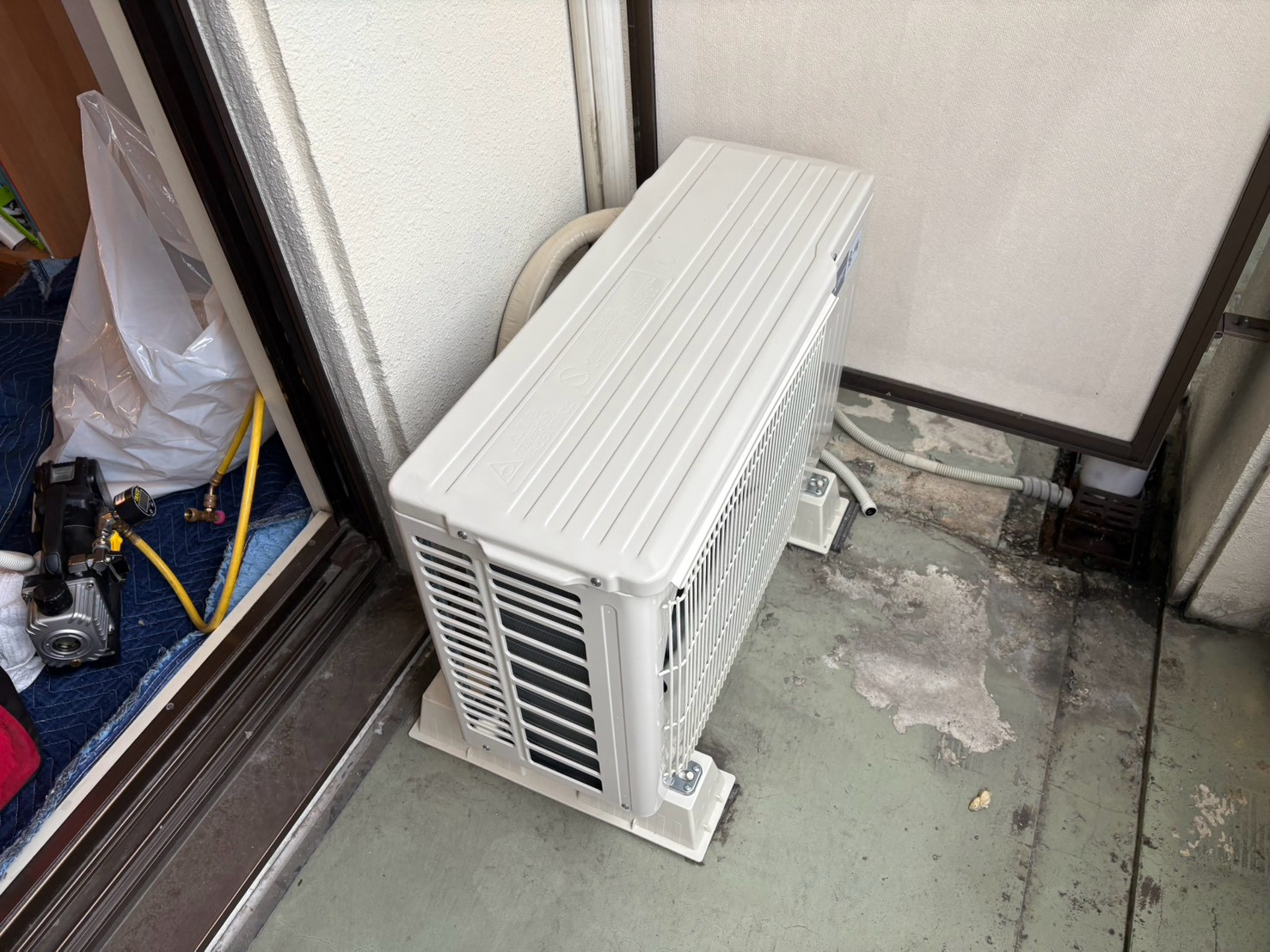 エアコン交換工事 三菱電機 MSZ-GV2525 スタンダードモデル【京都市中京区のマンション】